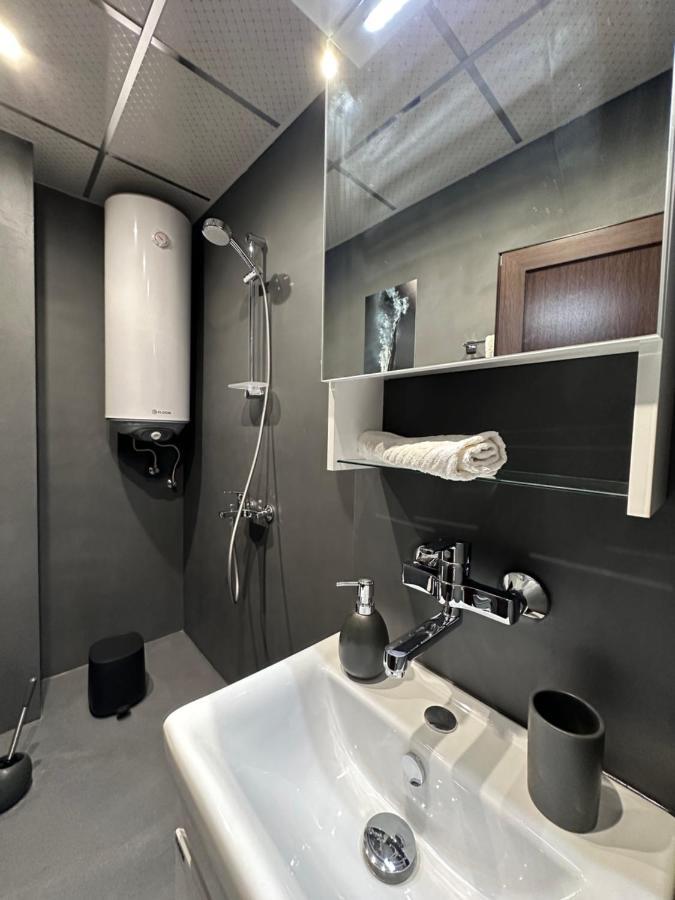 Елегантен Двустаен Апартамент Four Seasons Burgas City Exterior foto
